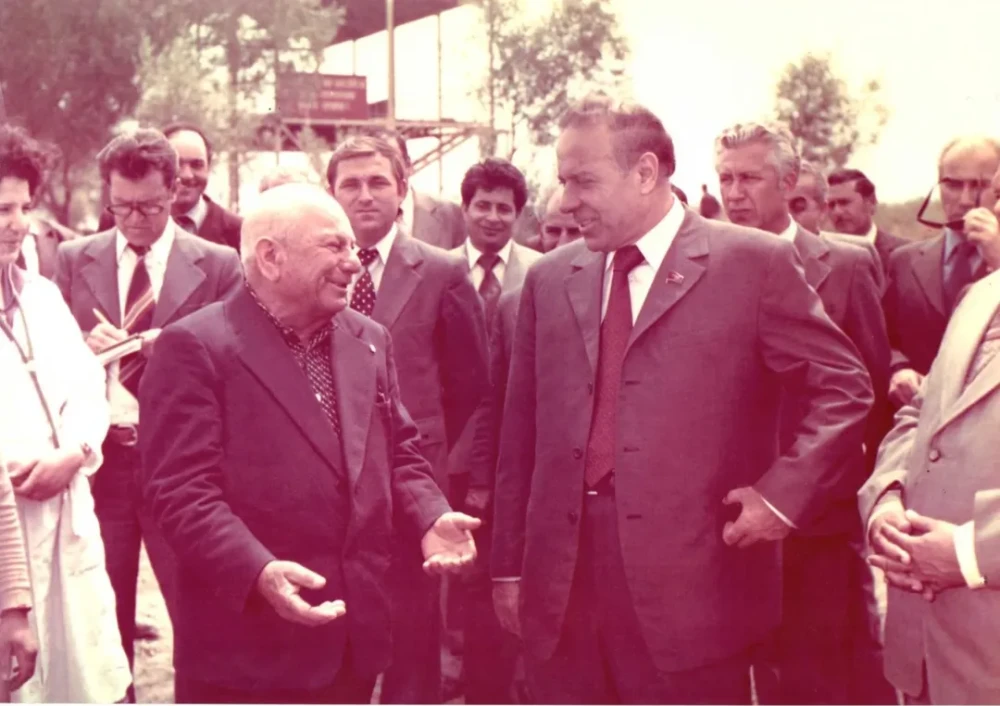 Ulu Öndər Heydər ƏliyevinTarixi Neftçala Səfəri